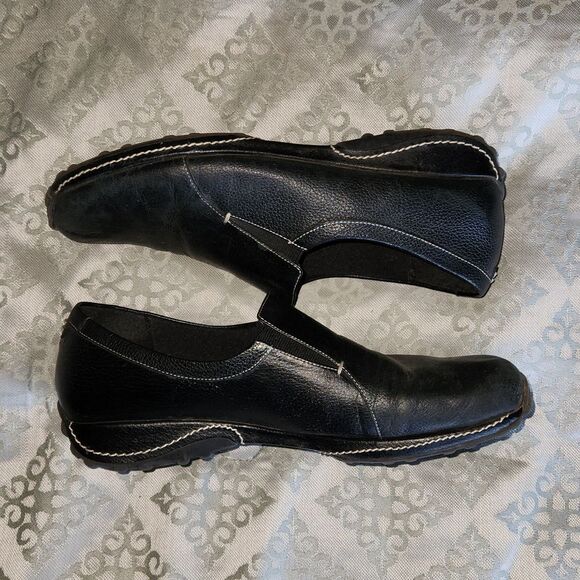 Bass Women Black Leather Loafer - Picture 3 of 8